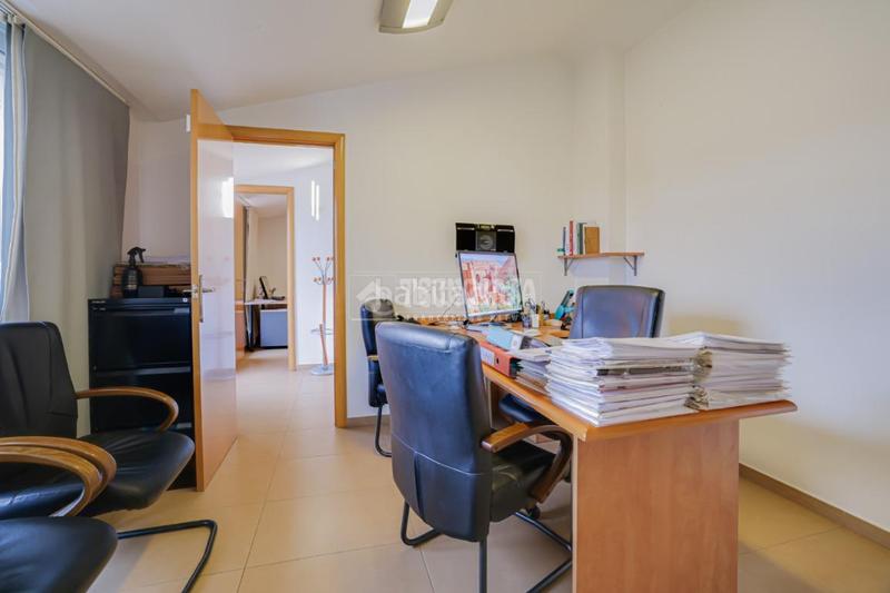 Foto 67fa9827-2c64-4186-9987-fad6afa4cbcc. Duplex con riscaldamento parcheggio in Vinyets-Molí Vell Sant Boi de Llobregat