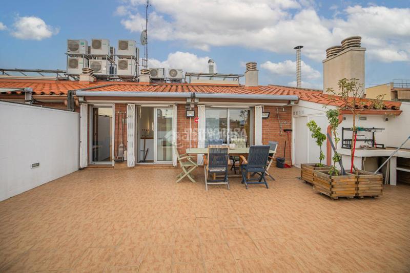 Foto a4577c6d-27b8-4277-ba08-f9833ebdf095. Duplex con riscaldamento parcheggio in Vinyets-Molí Vell Sant Boi de Llobregat