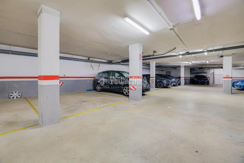 Foto f0b5e456-e718-4b82-a272-bdc747721571. Duplex con riscaldamento parcheggio in Vinyets-Molí Vell Sant Boi de Llobregat