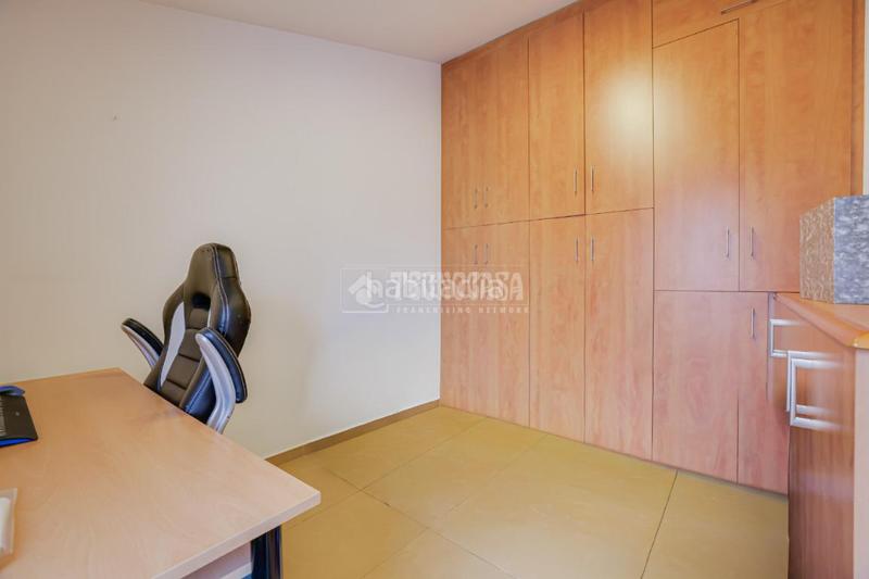 Foto f610654a-6999-4d21-98c7-5077c968edd1. Duplex con riscaldamento parcheggio in Vinyets-Molí Vell Sant Boi de Llobregat