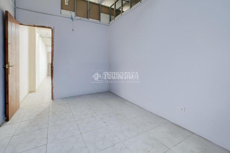 Foto 4ea15c81-c608-4d19-9c36-b3ef6330cc48. Geschäftsraum in Vinyets-Molí Vell Sant Boi de Llobregat