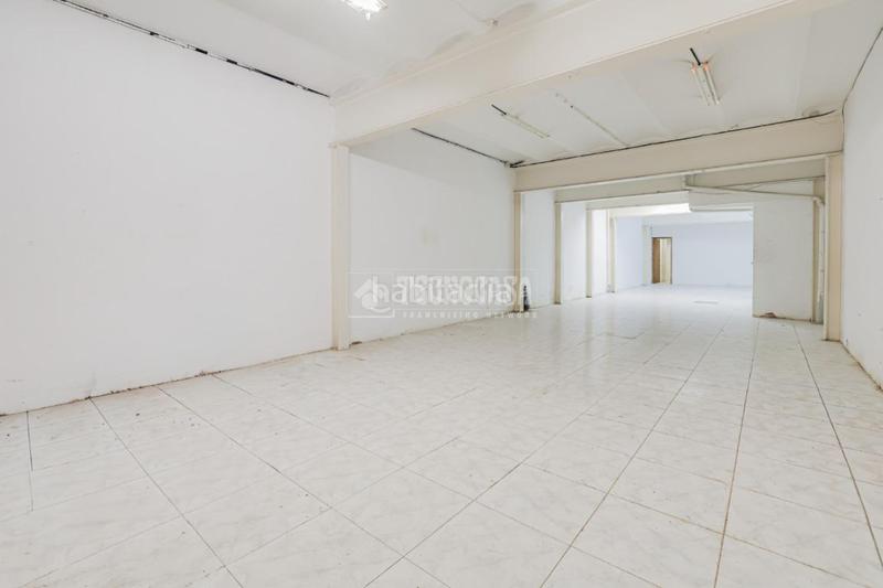 Foto e6996795-075c-41c4-9a84-9e17092727ec. Geschäftsraum in Vinyets-Molí Vell Sant Boi de Llobregat