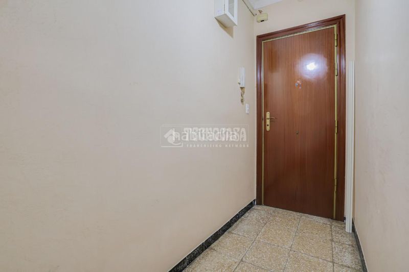 Foto aa6e11e9-e795-402d-b382-d2db7d692ef0. Pis a Vinyets-Molí Vell Sant Boi de Llobregat
