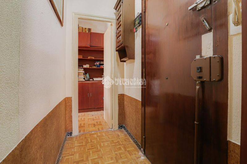 Foto f2737959-6550-4f6e-8c78-eb20d434c73a. Pis a Centre Sant Boi de Llobregat