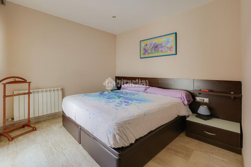 Foto 1ca8d8b8-d248-46b0-b5d5-12a89e12a706. Pis amb calefacció aparcament a Casablanca Sant Boi de Llobregat