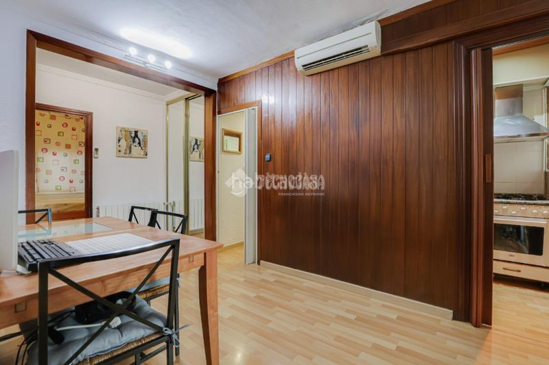Foto a3b3b266-9528-4e24-b26b-9885663bd8ba. Pis a Centre Sant Boi de Llobregat