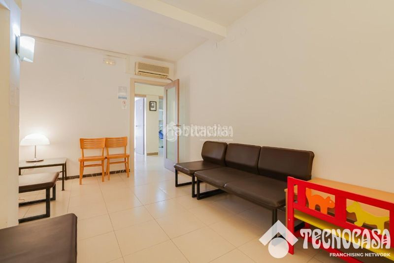 Foto 20f4b7b5-4640-46d9-8319-16dbe4cd9a23. Pis a Centre Sant Boi de Llobregat