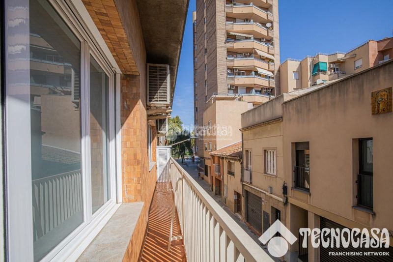 Foto d1bce69c-a479-4807-b7cb-5237088a2818. Pis a Centre Sant Boi de Llobregat