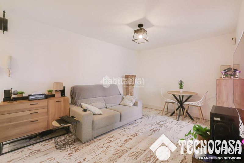Foto 718faaed-3788-4c44-b81b-bfcec1a7fb01. Pis a Verdum Barcelona
