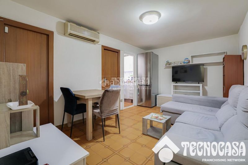 Foto 2ea4ba5f-6f20-4f5b-8fe0-e57f0eca241f. Pis a Verdum Barcelona