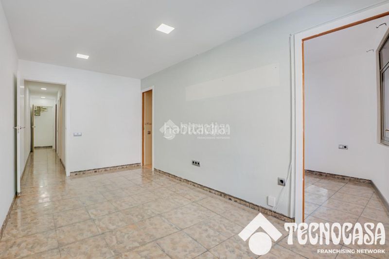 Foto 428be770-8fd9-4074-bd80-19ff461d3bb8. Pis a Verdum Barcelona