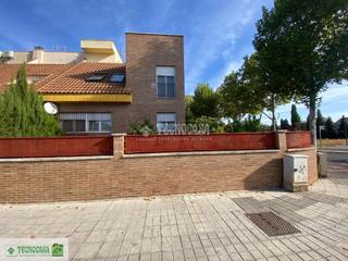 Casa bifamiliare  C. suiza. Casa en venta en ciudad real