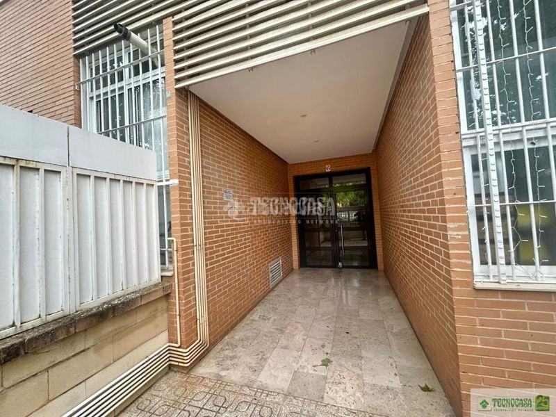 Foto 6835241b-f587-44a0-89f3-15bd6bf90007. Pis amb calefacció aparcament piscina a Puerta de Toledo - Atalaya Ciudad Real