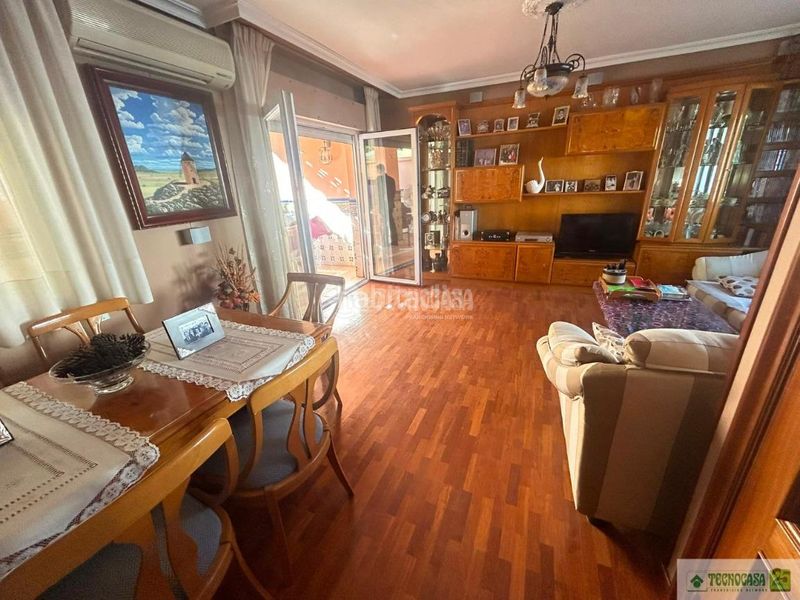 Foto 7ef5a143-00d7-461b-97c1-44d24933323b. Casa aparellada amb calefacció a Nuevo Parque Ciudad Real