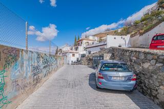 Terreny residencial en San Ildefonso. Terrenos en venta en granada