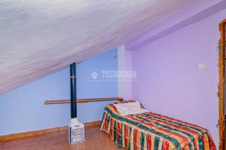 Casa aparellada en Barrio de Albaicn. Casa en venta en granada