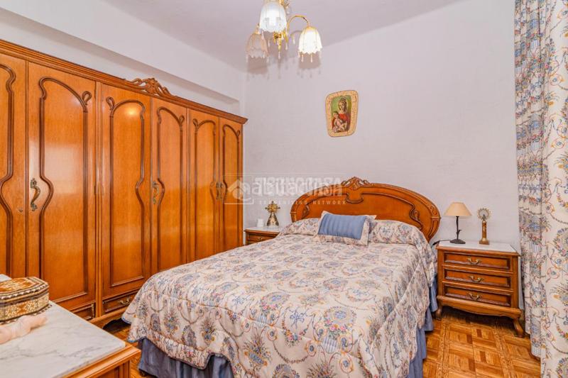 Foto 381318da-16e8-4738-b3c2-886343d7a177. Piso  en venta en Fargue Granada