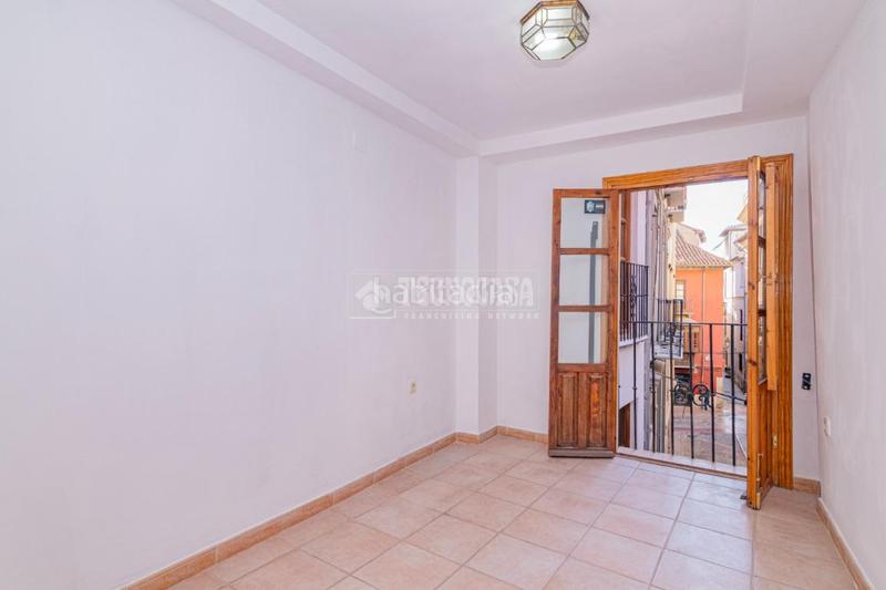 Foto 0f485528-f3e8-408d-aadb-158ecdb5f43a. Casa pareada casa en venta en San Matías - Realejo Granada