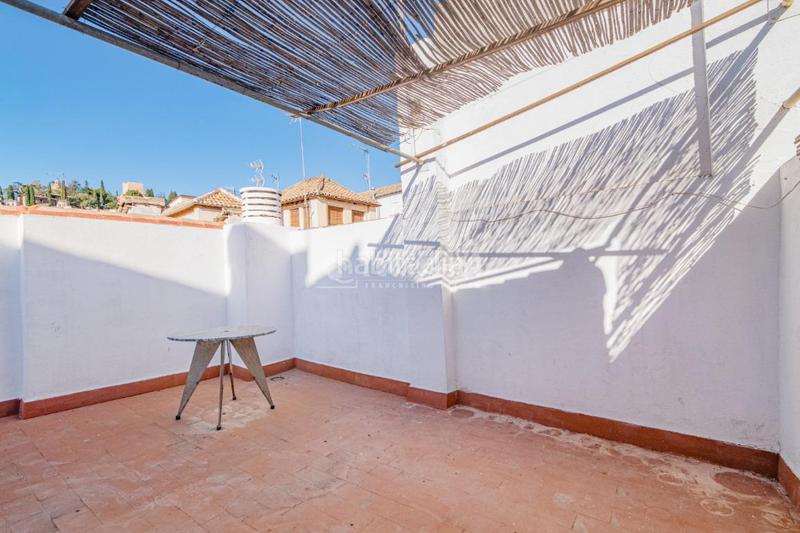 Foto 3324e456-f95c-43ba-a97c-f2dffdee7e77. Casa pareada casa en venta en San Matías - Realejo Granada