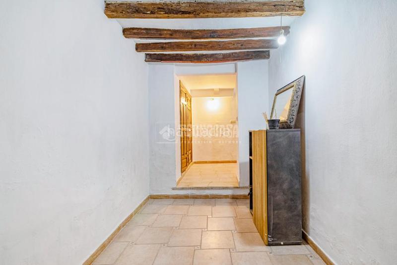 Foto 3e5f5c60-4d52-43d0-a18a-b43d4f6b6ebc. Casa pareada casa en venta en San Matías - Realejo Granada