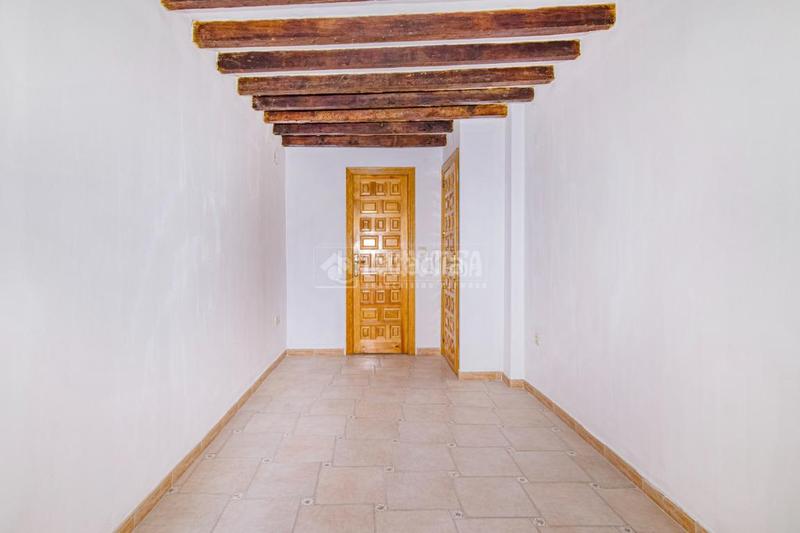 Foto 4f1e9609-a89f-4046-a41b-0b957d19669f. Casa pareada casa en venta en San Matías - Realejo Granada