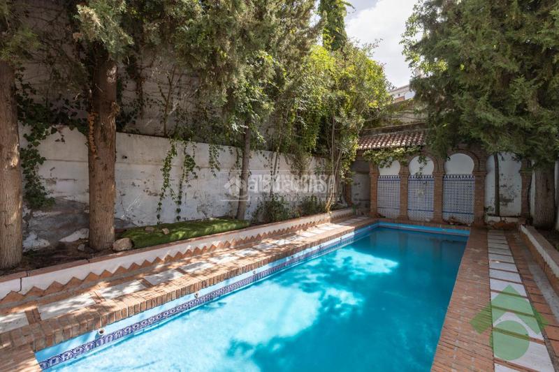 Foto 0b27c81c-82bc-4bba-ae9c-621456512c40. Casa pareada casa en venta en Barrio de Albaicín Granada