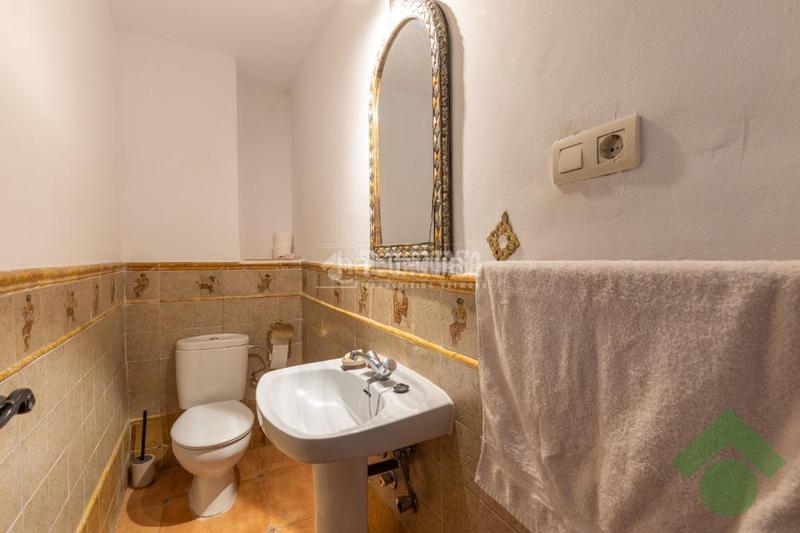 Foto 53b695c8-9b0b-46ce-a3f9-d3f37a10f129. Casa pareada casa en venta en Barrio de Albaicín Granada