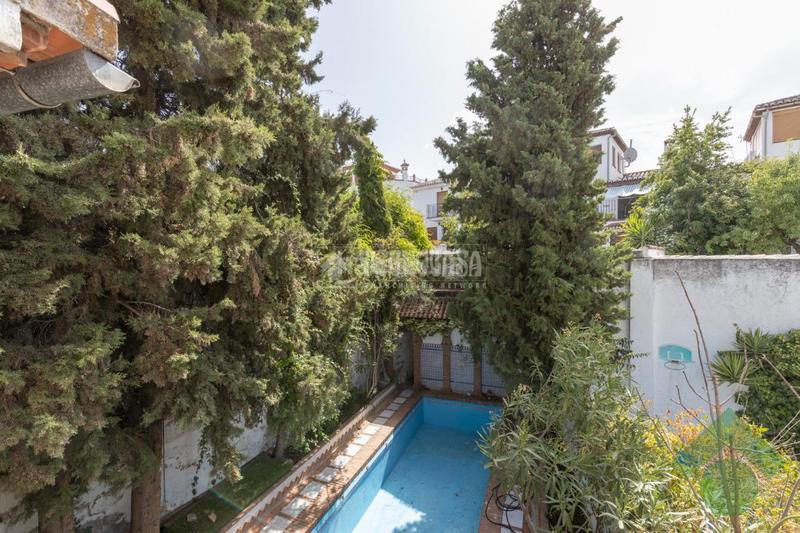 Foto b7d1c159-c37c-4852-a36e-ff78dc409640. Casa pareada casa en venta en Barrio de Albaicín Granada