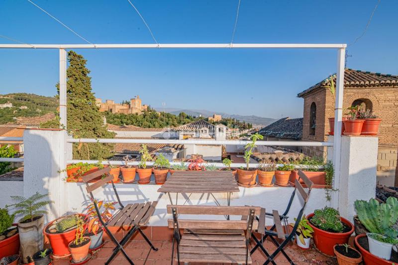 Foto b0e6adec-2e72-4839-8ca5-7b71b9b52393. Piso  en venta en Barrio de Albaicín Granada