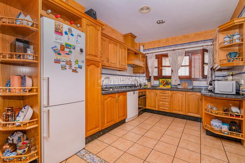 Foto 0e552d54-5d47-4e0d-b97a-de8bbcb10186. Haus mit heizung parking in San Ildefonso Granada