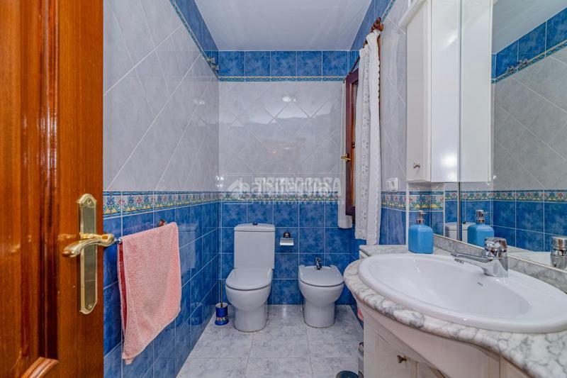 Foto 236c998f-088c-4916-ac00-6f887dfdb8a8. Haus mit heizung parking in San Ildefonso Granada