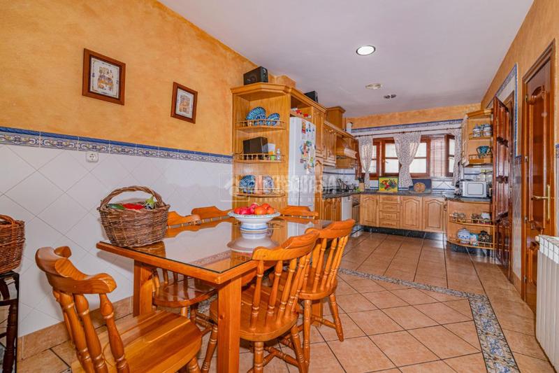 Foto 318186af-df52-4a5e-8796-0a39554e0e4b. Haus mit heizung parking in San Ildefonso Granada