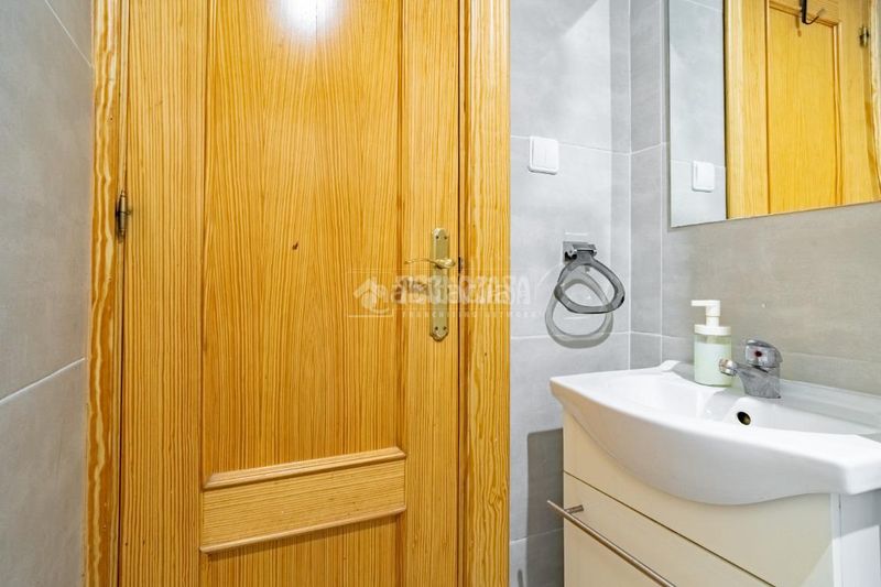 Foto 5e056a2c-8b78-4485-8ccc-f775676e0a01. Estudi a San Matías - Realejo Granada