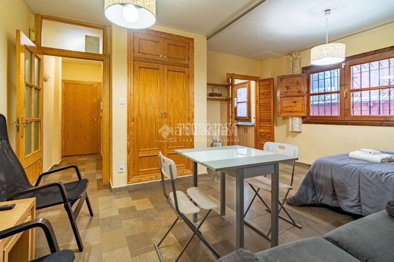 Foto a9580a90-521d-49ae-bcfb-024c477e1ad0. Estudi a San Matías - Realejo Granada