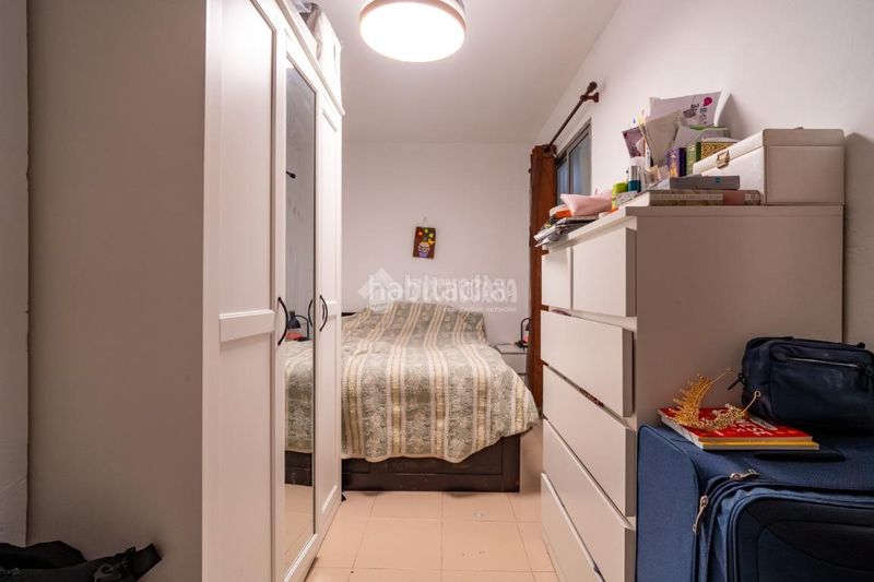 Foto 88aa2091-69b4-4d05-9d38-36b2064121e6. Casa aparellada a Haza Grande Granada