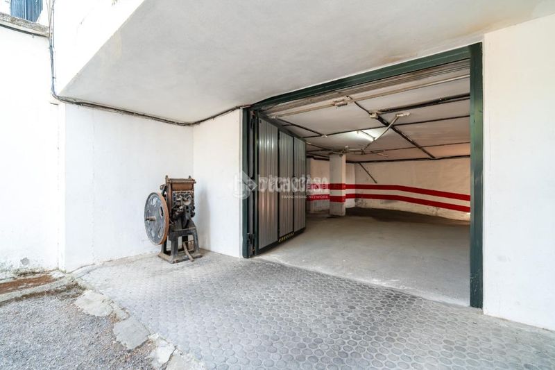 Foto 5a970515-6587-4b24-bdb0-7b0620449d7a. Pis amb aparcament a Haza Grande Granada