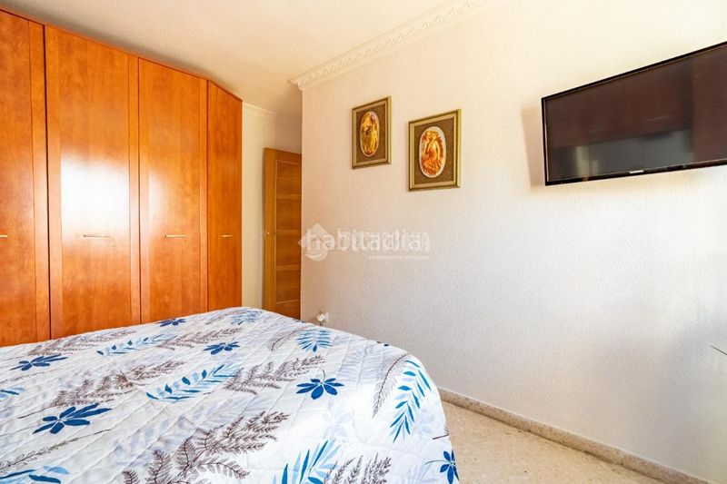 Foto ee5d1fbe-be3b-49a1-847d-efbb092fdee8. Pis amb aparcament a Haza Grande Granada