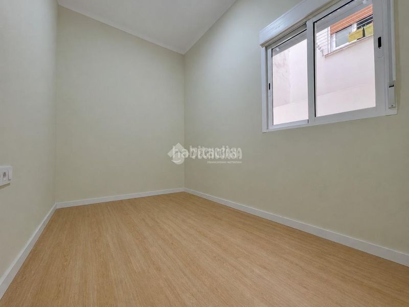 Foto f60a8e7e-ee74-47a7-ad5a-e0c504eb66fa. Pis a Guinardó Barcelona