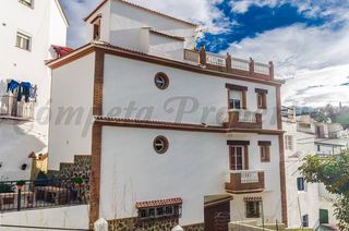 Casa in Árchez. Casa pueblo en árchez