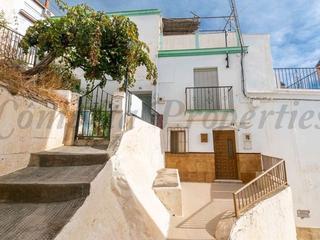 Casa adossada a Cómpeta