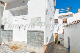 Maison à Canillas de Albaida. Casa pueblo en canillas de albaida
