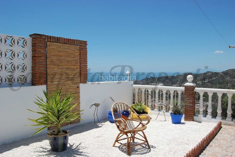 Foto 9b71d98e-44a2-4b47-8db4-196638b58714. Casa amb calefacció aparcament piscina a Torrox pueblo Torrox