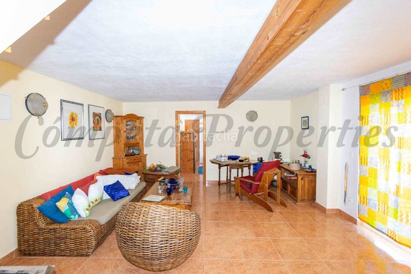Foto fec3befc-c109-40e8-a50d-ab97ec440b6d. Casa amb calefacció aparcament piscina a Torrox pueblo Torrox