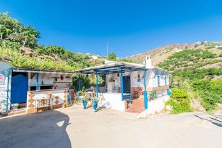 House in Torrox Pueblo. Casa de campo en torrox
