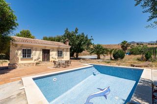 Casa a Avda Pescia - Ctra de Frigiliana