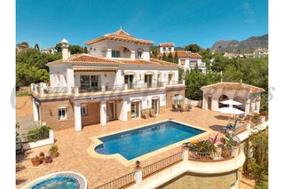 House in Frigiliana. Casa de campo en frigiliana