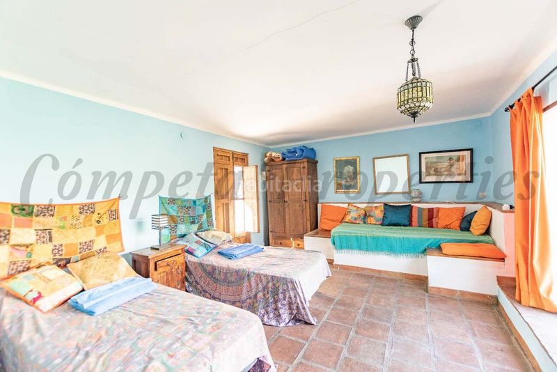 Foto a4aac673-b754-41ce-ae58-5db77260c29c. Casa amb piscina a Torrox pueblo Torrox