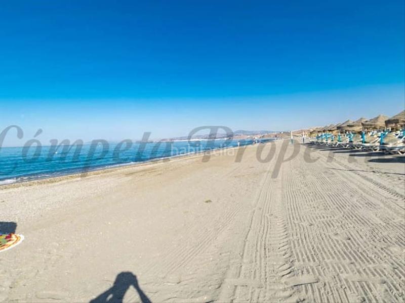 Foto ec3da3be-eeba-49f0-8dab-6d08f1d3822c. Terrain résidentiel dans Torrox pueblo Torrox