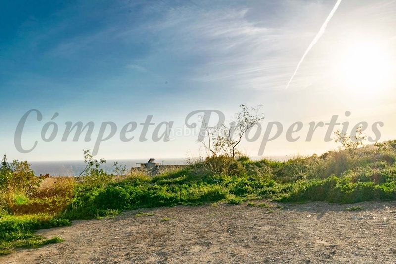 Foto 8a2cbb87-0339-4358-bc0e-82bb07e8ed8f. Terreno residencial parcela urbana en Avda Pescia - Ctra de Frigiliana Nerja
