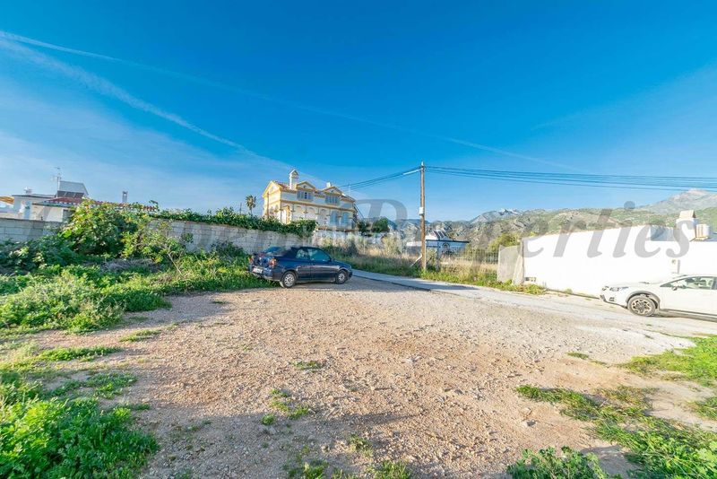 Foto 97dde699-d7b9-4509-b57c-65b11464cd75. Terreno residencial parcela urbana en Avda Pescia - Ctra de Frigiliana Nerja